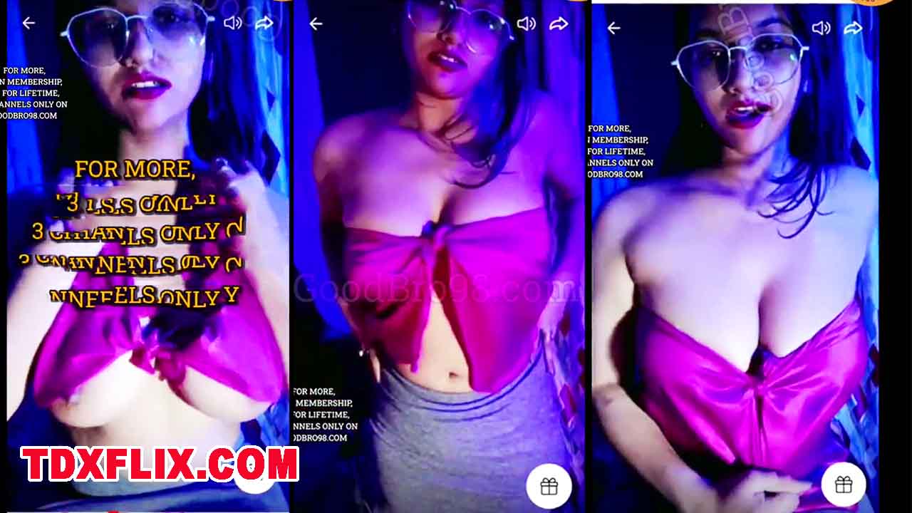 Elli Sharma Accidental Nip Slip in Tango Live